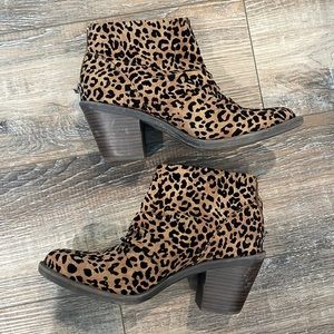 Cute Booties size 10 W
